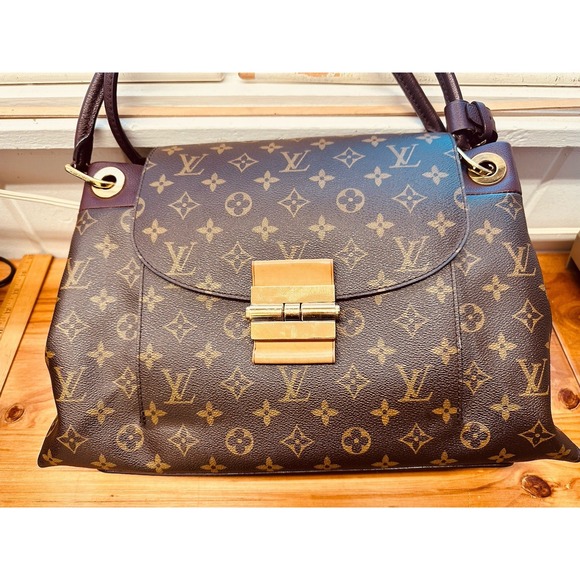 Louis Vuitton Monogram Canvas Olympe Shoulder Handbag Push Lock Closure Purple - Picture 14 of 17